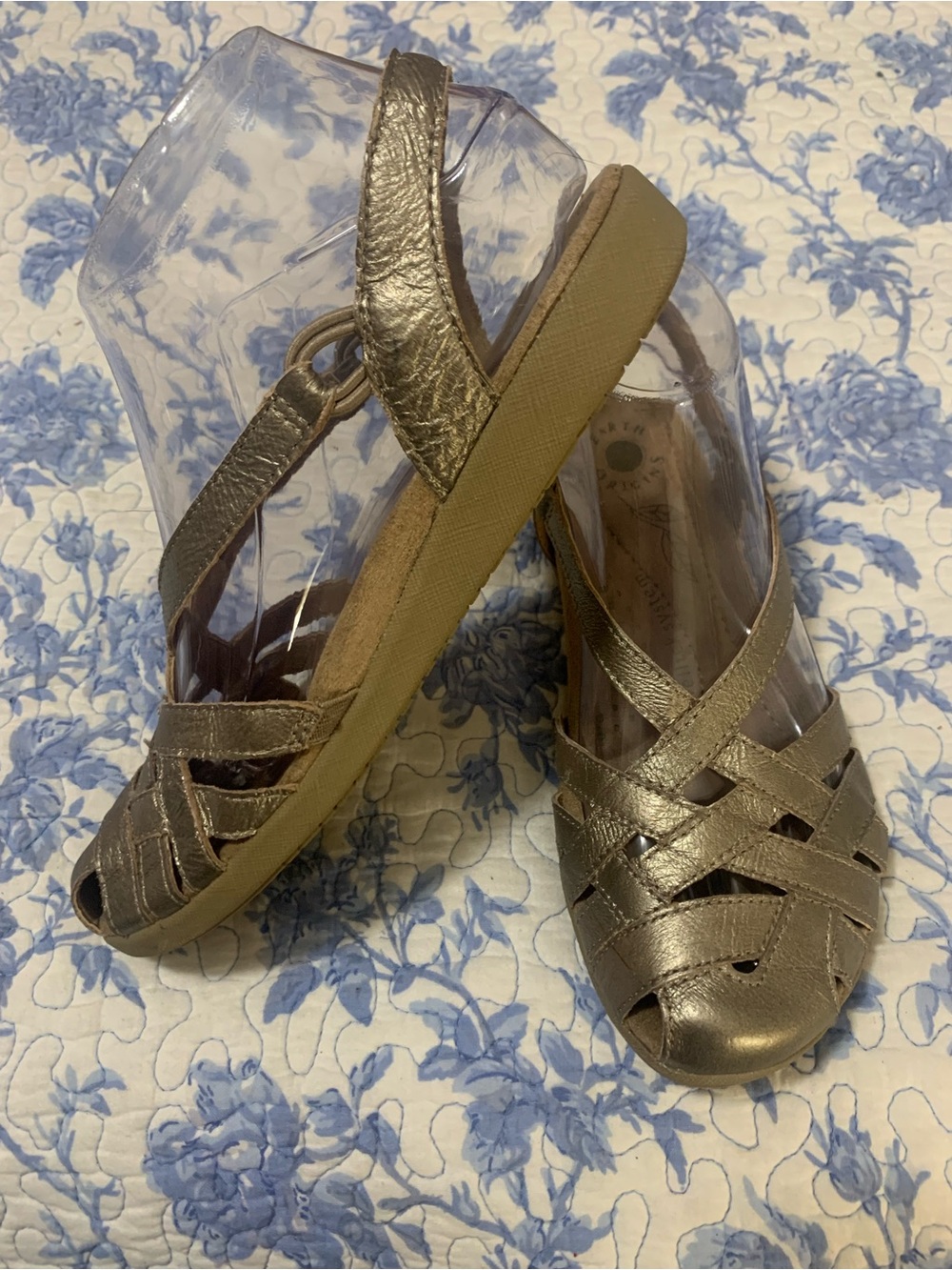 Earth Metallic Gold Woven Slingback Sandals